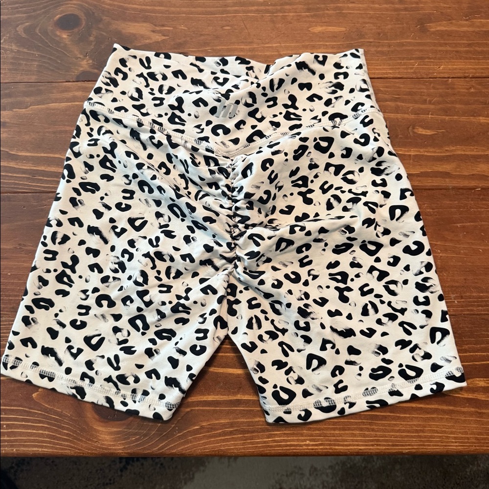 Muscle Nation shorts medium